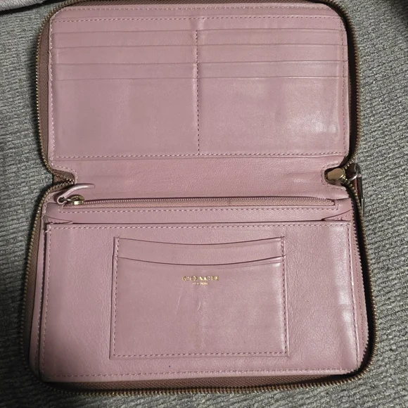 COACH Zip Around Leather Wallet - Dusty Rose - Picture 2 of 4